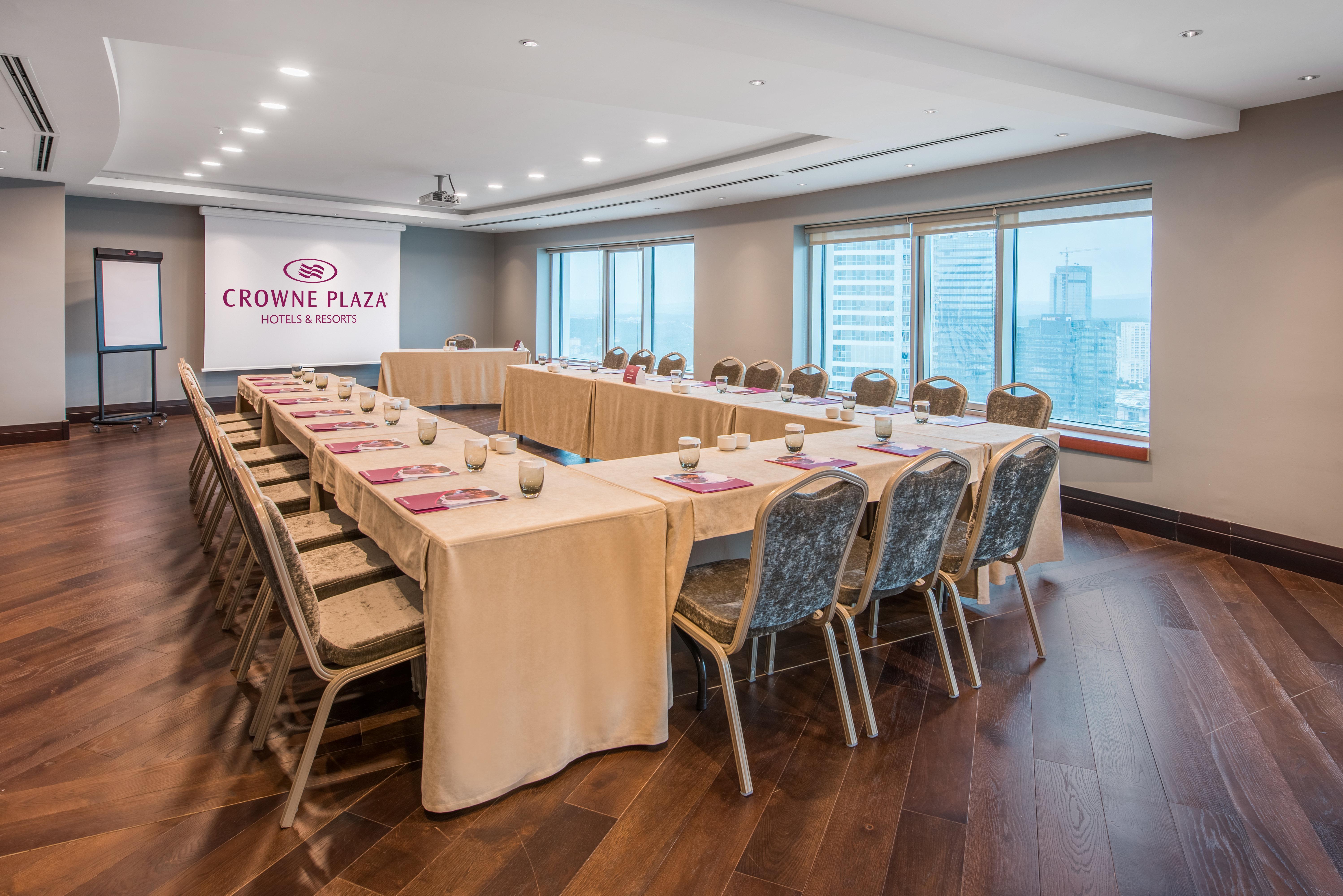 Crowne Plaza Istanbul Oryapark By Ihg Hotel Exterior photo